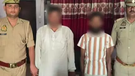 रामपुर: गुरुवार को थाना खजुरिया क्षेत्र से पुलिस ने गौकशी के मामले में पंजिकृत दो वांछित आरोपियों को किया गिरफ्तार