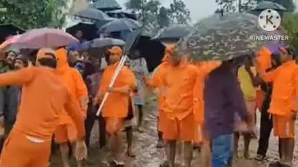 अडकी: करकरी नदी पर निर्माणाधीन पुल पर फंसे छह मजदूरों को एनडीआरएफ की टीम ने किया रेस्क्यू