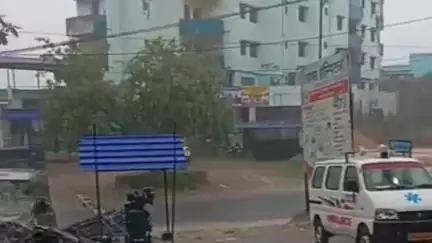 धनबाद/केंदुआडीह: धनबाद में बारिश का रेड अलर्ट, स्कूल बंद, जनजीवन प्रभावित