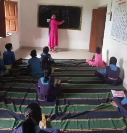 सामरी कुसमी: बलरामपुर जिले में युक्ति युक्तकरण की नीति से शिक्षण व्यवस्था हो रही सुदृढ़: कलेक्टर राजेंद्र कुमार