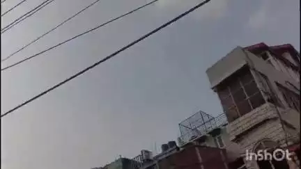 मंडी: केबल ऑपरेटर की मौत के बाद मंडी में बिजली बोर्ड ने की केबल स्ट्राइक, चौहट्टा में हटाई अवैध केबल