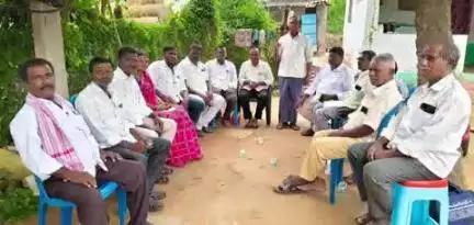 మునగాల: నిరుపేదలకే ఇందిరమ్మ, ఆత్మీయ భరోసా ఇవ్వాలి: కొక్కిరేణిలో వ్యవసాయ కార్మిక సంఘం రాష్ట్ర అధ్యక్షుడు నాగయ్య