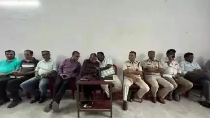 अमड़ापाड़ा: नॉर्थ कोल ब्लॉक अमड़ापाड़ा चार दिन बाद खुला, विस्थापितों और कोल प्रबंधन के बीच बनी सहमति