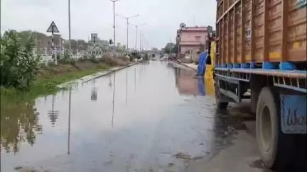 बेलागंज: नेउरी बाजार में डोभी-पटना राजमार्ग के लिंक रोड पर जल जमाव, विकास की खुली पोल