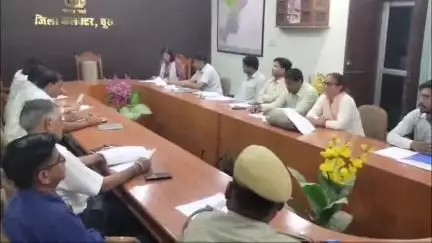 चूरू: कलेक्ट्रेट सभागार में एडीएम अर्पिता सोनी ने जिला बाल संरक्षण इकाई की समीक्षा बैठक ली, दिए निर्देश