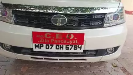 सिमरिया: लापरवाही पर गिरी गाज, जिला पंचायत सीईओ ने आठ उपयंत्रियों को थमाया नोटिस