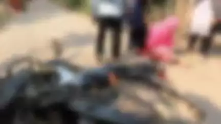 বসিরহাট ১: হরিহরপুর এলাকায় ‌বাইক ও সাইকেলের সংঘর্ষে আহত ২