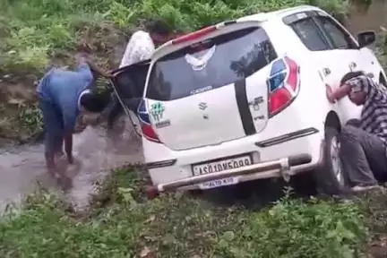 বইটামাৰী: বইটামাৰীৰ বৰখাতাত সংঘটিত পথ দুৰ্ঘটনা, চালক সহ এজন আহত, আহত লোকসকলক চিকিৎসালয়লৈ প্ৰেৰণ কৰে স্থানীয় লোকে