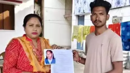 सुकमा: ग्राम पतिनाइरास की गुमशुदा बहन की तलाश के लिए मयूश भाई ने राज्य महिला आयोग के सदस्य से लगाई गुहार