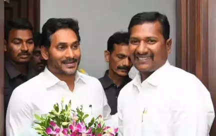 కనిగిరి: తాడేపల్లి లో మాజీ సీఎం జగన్మోహన్ రెడ్డిని కలిసిన కనిగిరి నియోజకవర్గ వైసిపి ఇన్చార్జి డాక్టర్ దద్దాల నారాయణ యాదవ్
