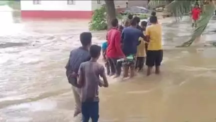 মেদিনীপুর: ১৯৭৮ সালের পর এমন ভয়াবহ বন্যা হয়নি গড়বেতাতে, নামল NDRF-SDRF; মেদিনীপুরে বিস্তারিত জানালেন জেলাশাসক #jansamasya