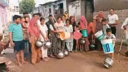 सरवाड़: जोतायां के बैरवा मोहल्ला में छः दिन से पेयजल आपूर्ति नहीं होने से हो रही है परेशानी, किया प्रदर्शन #Jansamsya
