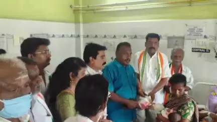 அருப்புக்கோட்டை: நகர காங்கிரஸ் கமிட்டி அலுவலகம் முன்பு எதிர்க்கட்சி காங்கிரஸ் தலைவர் ராகுல் காந்தி பிறந்த நாள் விழா கொண்டாட்டம்