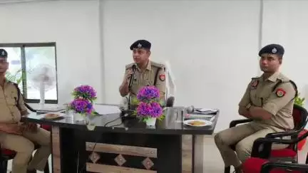 ज्ञानपुर: ज्ञानपुर पुलिस लाइन में रिक्रूट आरक्षियों को नियमों की जानकारी दी गई, वर्दी में रील न बनाने की हिदायत