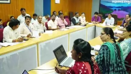 ಬಳ್ಳಾರಿ: ಜಿಲ್ಲಾ ತಂಬಾಕು ನಿಯಂತ್ರಣ ಕೋಶ ಸಭೆಯಲ್ಲಿ ಎಡಿಸಿ ಮಹಮ್ಮದ್ ಎನ್.ಝುಬೇರ್ ಸೂಚನೆ