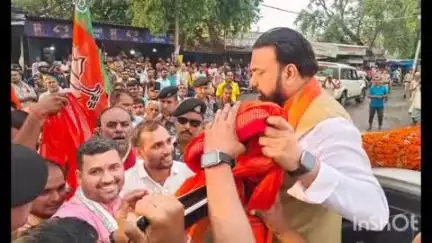 कुर्था: कुर्था किंजर मोड़ पर उपमुख्यमंत्री सम्राट चौधरी का भव्य स्वागत किया गया
