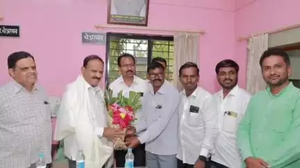 वैजापूर: सतीश चव्हाण यांची राष्ट्रवादी काँग्रेस अजित पवार गटाच्या जिल्हाध्यक्ष पदी निवड झाल्या बद्दल महालगाव येथे सत्कार