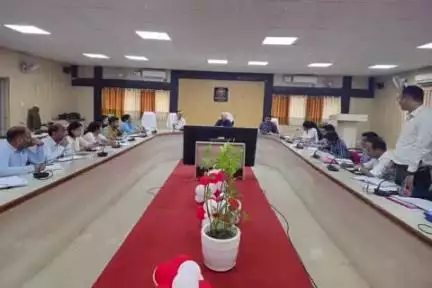 बलरामपुर: डीएम की अध्यक्षता में जिला पोषण समिति की बैठक, ऑपरेशन कायाकल्प के तहत 18 पैरामीटर पर आंगनबाड़ी केंद्रों को संतृप्त करने पर चर्चा