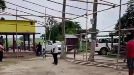 सिमरी बख्तियारपुर: रसलपुर मुखिया की माँ के निधन पर सांसद ने परिजनों से मिलकर शोक व्यक्त किया