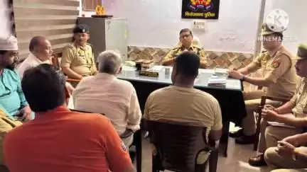 सिरसागंज: मुहर्रम पर्व को लेकर सिरसागंज थाने पर पीस कमेटी की बैठक में पहुंचे SP ग्रामीण, कहा- शांति व सौहार्द से मनाएं पर्व