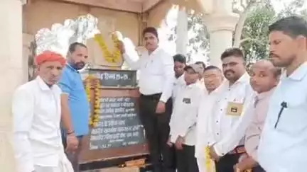 सीमलवाड़ा: रास्ता पाल में वीर बाला काली बाई और नाना भाई ख़ांट की शहादत पर आयोजित की गई गोष्ठी
