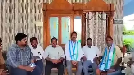 కొయ్యలగూడెంలో వైసీపీపార్టీ సమావేశం, పాల్గొన్న వైసీపీ రాష్ట్రప్రచార కార్యదర్శి చిటికెన శ్రీనివాస్, కూటమి పై విమర్శలు