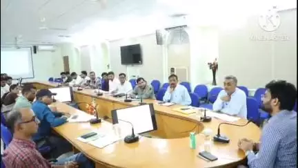नीमच नगर: कलेक्ट्रेट नीमच में कृषि विभाग के अधिकारियों और कर्मचारियों की बैठक आयोजित