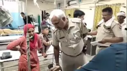 हनुमानगढ़: मुण्डा में प्लॉट में दीवार निकालने को लेकर विवाद, घर में घुसकर प्रौढ़ पर गण्डासी से वार कर किया हमला
