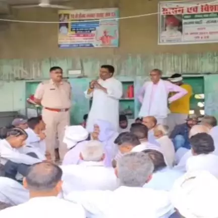 मुंडावर: पेहल में 52 गांवों की महापंचायत, हाईवे 148B में सर्विस लाइन की मांग को लेकर जताया गया रोष
