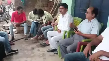 गिरिडीह: कोलडीहा 7 नम्बर में सिकंदर अंसारी के आवास पर इंकलाबी नौजवान सभा की बैठक, एकराम अंसारी ने की अध्यक्षता