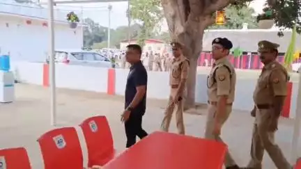 गोंडा: पुलिस महानिरीक्षक देवीपाटन परिक्षेत्र गोण्डा ने रिजर्व पुलिस लाइन स्थित आदर्श मेस का फीता काटकर किया उद्घाटन