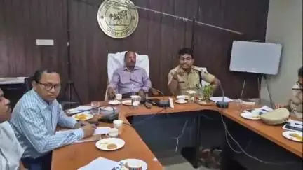 ନୂଆପଡା: ଜିଲ୍ଲାପାଳଙ୍କ ସମ୍ମିଳନୀ କକ୍ଷରେ ନୂତନ ଅପରାଧିକ ଆଇନ ସଚେତନତା ପାଇଁ କର୍ମଶାଳା ଅନୁଷ୍ଠିତ l