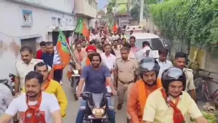 सिवान: सिवान शहर में भाजपा द्वारा निकाली गई विशाल बाइक रैली