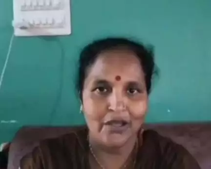 ಗೌರಿಬಿದನೂರು: ರಾಜಕೀಯ ಪಿತೂರಿನಿಂದ ನನ್ನನ್ನು ಅಧ್ಯಕ್ಷ ಸ್ಥಾನದಿಂದ ಇಳಿಸಲು ಪ್ರಯತ್ನ, ಹೊಸೂರಿನಲ್ಲಿ ಗ್ರಾ.ಪಂ ಅಧ್ಯಕ್ಷೆ ಗೀತಾ