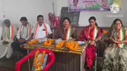 कसडोल: सामुदायिक भवन राजादेवरी में कांग्रेस की ब्लॉक स्तरीय संगठनात्मक बैठक संपन्न, विधायक कविता भी हुईं शामिल