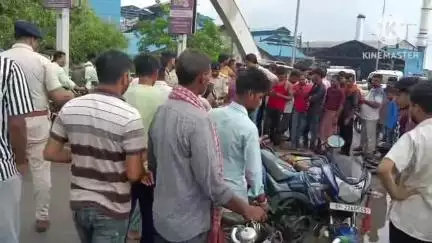 बगहा: रामनगर में सड़क दुर्घटना में एक व्यक्ति की मौत