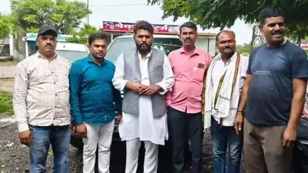 भोकरदन: हसनाबाद व भोकरदन येथे ऑल इंडिया पॅंथर सेनेचे राष्ट्रीय अध्यक्ष दीपक केदार यांनी दिल्या भेटी ,साधला कार्यकर्त्यांशी संवाद