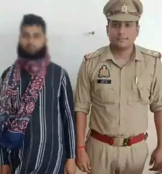 मुरादाबाद: थाना मुंडापंडे पुलिस ने मदरसे में दो बच्चों के साथ कुकर्म और जान से मारने की धमकी देने वाले आरोपी मौलवी को भेजा जेल