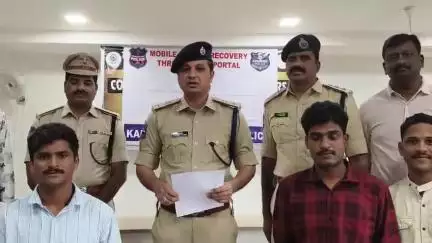 కామారెడ్డి పోలీసుల స్పెషల్ డ్రైవ్ 
110 పోయిన/చోరైన మొబైలు రికవరీ 📱
ప్రతిభ కనబరిచిన టీంను SP రాజేష్ చంద్ర IPS గారు అభినందించారు 
➡️ మొత్తం రికవరీలు:3263
➡️ నమోదు:ceir.gov.in