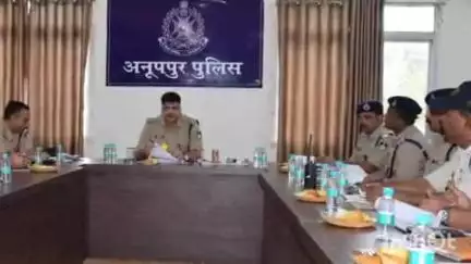 अनूपपुर: लंबित मामलों पर सख्ती, माफियाओं पर शिकंजा कसने के लिए एसपी के निर्देश पर पुलिस सतर्क