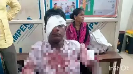 ହିଞ୍ଜିଳି: ହିଞ୍ଜିଳି ଥାନା ପିତଳ ଗ୍ରାମପଞ୍ଚାୟତ ସରପଞ୍ଚ ଙ୍କୁ ମାରନାତ୍ମକ ଆକ୍ରମଣ, ଆକ୍ରମଣ ରେ ଗୁରୁତର ଆହତ ସରପଞ୍ଚ ଙ୍କୁ ମେଡିକାଲ ରେ ଭର୍ତି