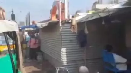 मुशहरी: स्टेशन रोड स्थित नगर निगम कार्यालय में ऑटो रिक्शा संघ के प्रतिनिधिमंडल ने नगर आयुक्त से मुलाकात की