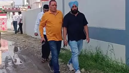 डोईवाला: डोईवाला नगर पालिका अध्यक्ष नरेंद्र सिंह नेगी ने चांदमारी-माधोवाला क्षेत्र में सफाई और जलभराव की समस्या का किया निरीक्षण