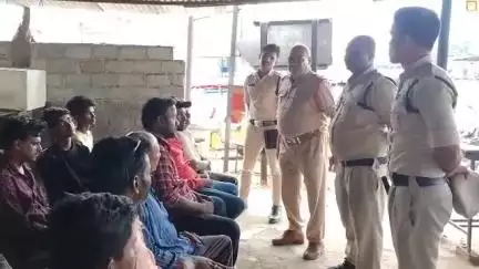 బోధన్: మత్తు పదార్థాల నిర్మూలలకై ఎడపల్లిలో పోలీసుల అవగాహన