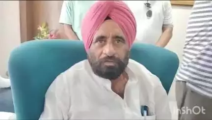गदरपुर: उत्तर प्रदेश सरकार के कृषि राज्य मंत्री बलदेव सिंह औलख गदरपुर विधायक पांडे के आवास पर पहुंचे, हुई वार्ता