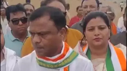 महासमुंद: महासमुंद में अवैध रेत भंडारण देखने पहुंचे PCC चीफ दीपक बैज, बोले- ये छत्तीसगढ़ है या राजस्थान