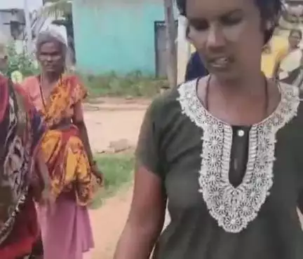 ಚಳ್ಳಕೆರೆ: ಗೋಪನಹಳ್ಳಿಯಲ್ಲಿ ಚರಂಡಿ ವ್ಯವಸ್ಥೆಯಿಲ್ಲದೆ ಮನೆಗಳ ಮುಂದೆ ನಿಲ್ಲುವ ಕಲುಷಿತ ನೀರು! ನಿತ್ಯ ನಿವಾಸಿಗಳಲ್ಲಿ ಜಗಳ.. #localissue
