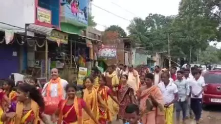 ଖଲ୍ଲିକୋଟ୍: ଚିକିଲି ଗ୍ରାମରେ ୨୪ ପ୍ରହର ନାମ ଯଜ୍ଞ ଅନୁଷ୍ଠିତ, ଯୋଗଦେଲେ ବିଧାୟକ ପୂର୍ଣ୍ଣ ଚନ୍ଦ୍ର ସେଠୀ