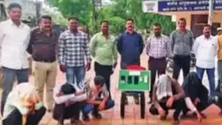अमरावती: मसानगंज येथील जुगार अड्ड्यावर छापा; ६ आरोपींना अटक, ५० हजारांचे मादक पदार्थ जप्त