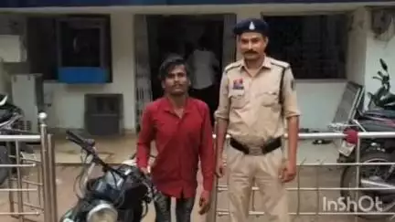 धमधा: शाह इंडस्ट्रीज कंपनी में लोहे का सामान चोरी करने वाले एक आरोपी और एक नाबालिग को पुलिस ने गौतम नगर से लिया हिरासत में